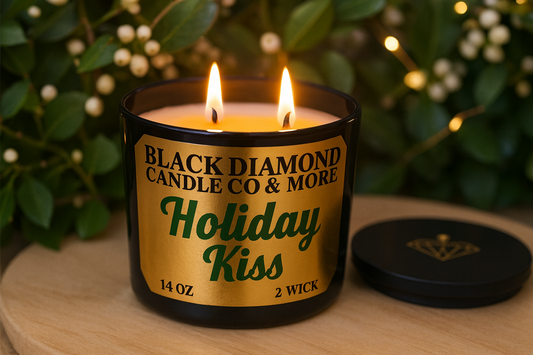 HOLIDAY KISS CANDLE